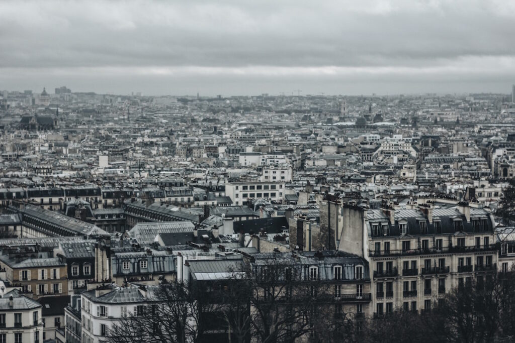 paris-black-and-white