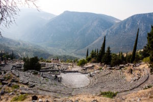 mountains-theatre-delphi
