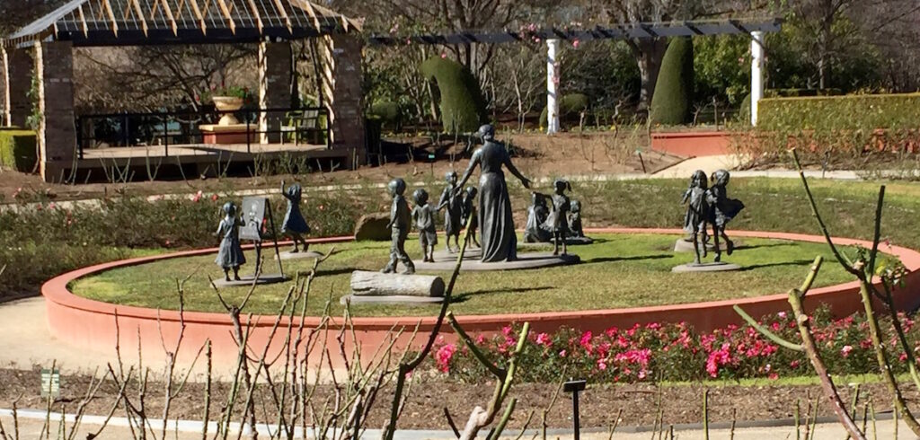 grandmother-sculpture-rose-grdns