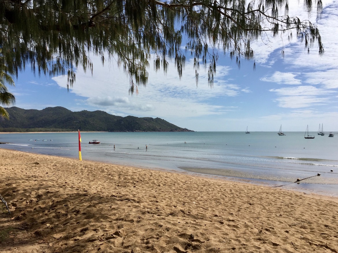 magnetic-island-bay